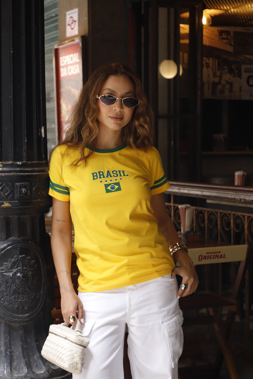 Camiseta baby look do Brasil feminina Verde Amarelo com bordado e bandeira