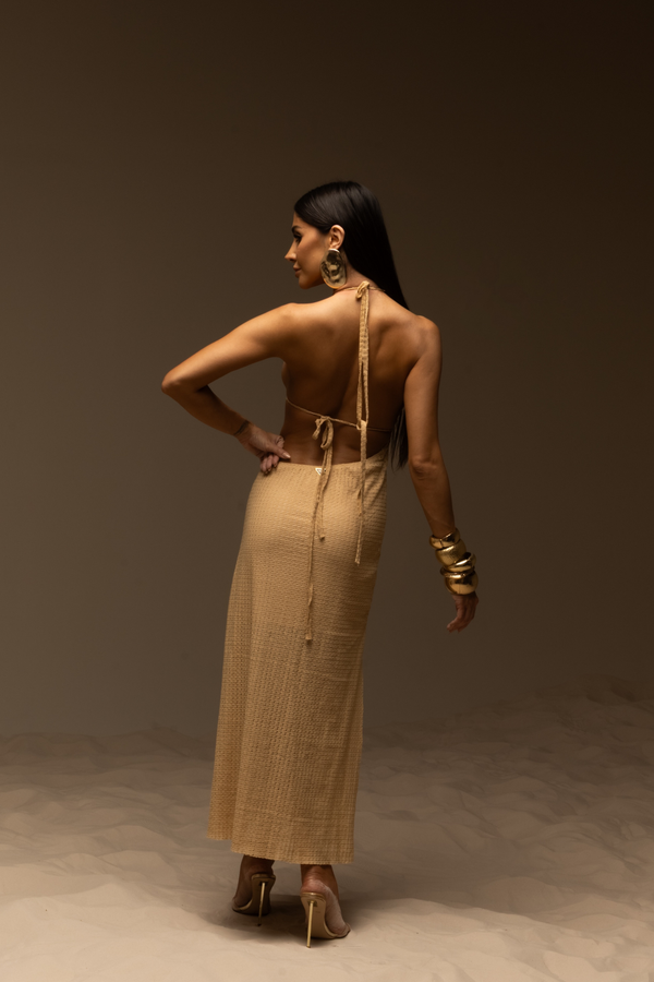 Vestido Maxi Bege com Recortes Laterais Feminino — Golden Hour — Náurea Collection