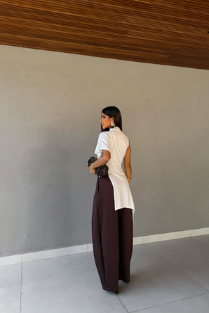 Túnica Feminina Assimétrica com Fenda Lateral e Gola Alta — Eclipse — Náurea Collection