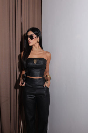 Conjunto de Couro Feminino Top Tomara Que Caia e Calça Cintura Alta — Dark Obsession — Náurea Collection