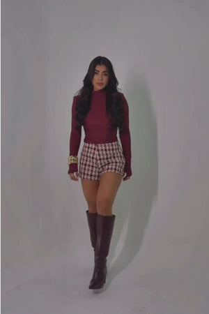CONJUNTO BODY GOLA ALTA E SHORTS TWEED — HOUNDSTOOTH